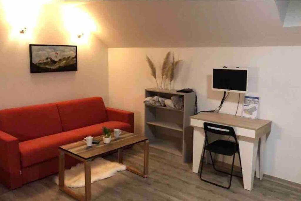 Au Bout Du Bois Piscine Sauna Hammam Accessible En Saison Et Le Logement Accessible Toute L Annee Les Déserts エクステリア 写真