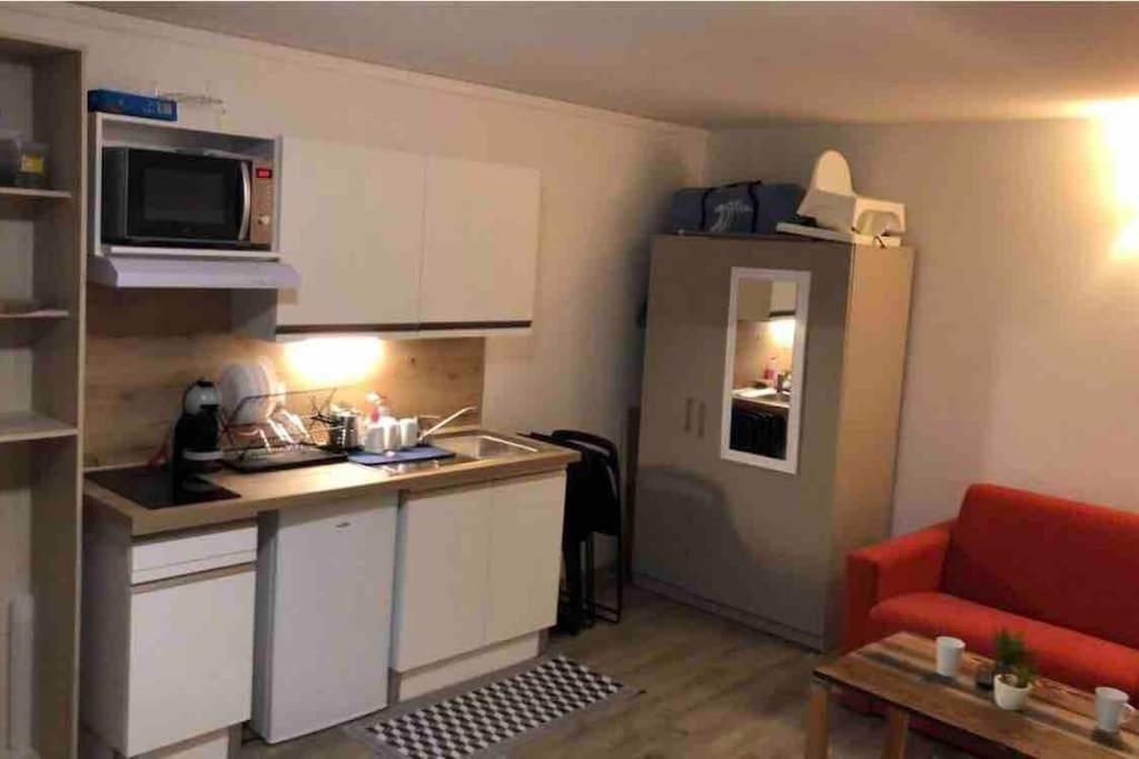 Au Bout Du Bois Piscine Sauna Hammam Accessible En Saison Et Le Logement Accessible Toute L Annee Les Déserts エクステリア 写真